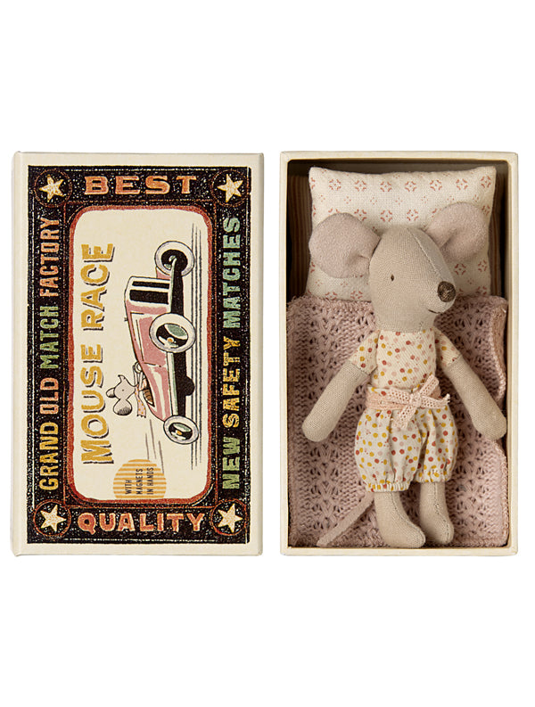 Little Sister Mouse in a Matchbox | Magnetic Hands Little Sister Mouse in a Matchbox | Magnetic Hands
